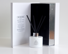 Load image into Gallery viewer, Luxury Reed Diffuser in White